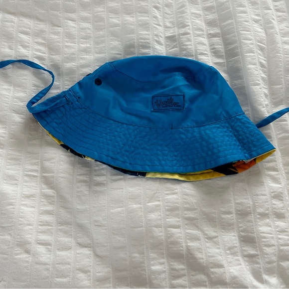 3 for $20 UV SKINZ Reversible Sun Hat Blue Sunset Beach Print Sz 2T - Picture 2 of 3
